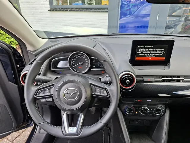 Mazda 2 1.5 Skyactiv-G Sportive 2023 Benzine 8