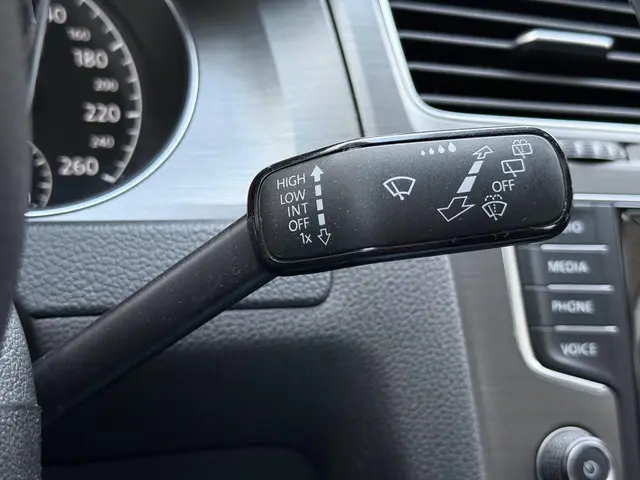 Volkswagen Golf 1.2 TSI Comfortline 2013 Benzine 32