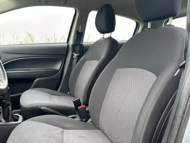 Mitsubishi Space Star 1.0 Cool+ 2016 Benzine 7