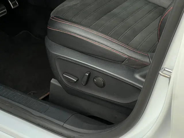 Ford Kuga 2.5 PHEV ST-Line X 2021 Hybride Benzine 6