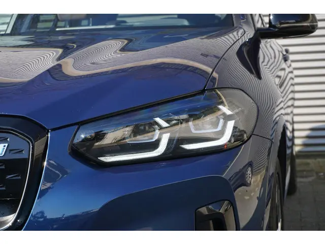 BMW iX3 High Executive 80 kWh 2023 Elektrisch 21