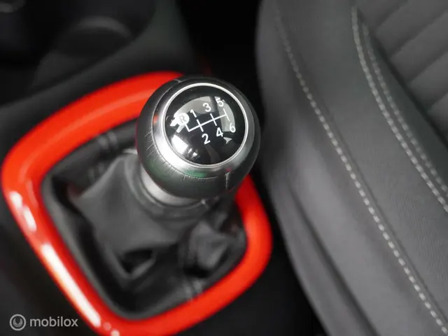 Toyota Yaris 1.5 VVT-i Design Red 2017 Benzine 26