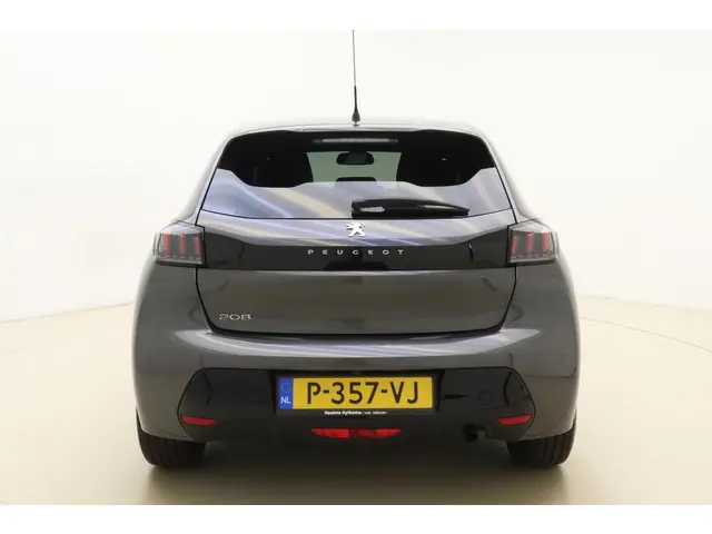 Peugeot 208 1.2 PureTech Allure 2022 Benzine 11