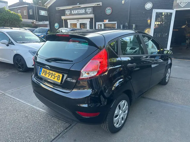 Ford Fiesta 1.25 2015 Benzine 4