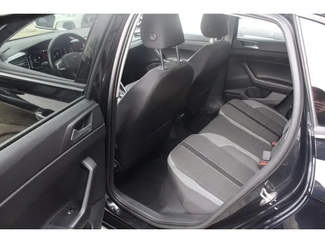 Volkswagen Polo 1.0 TSI DSG Navigatie 2021 Benzine 19