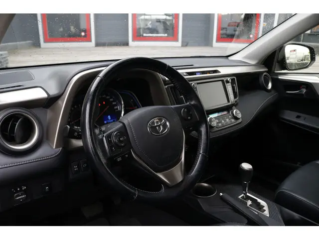 Toyota RAV4 2.0 Executive Business 4WD 2013 Benzine 12
