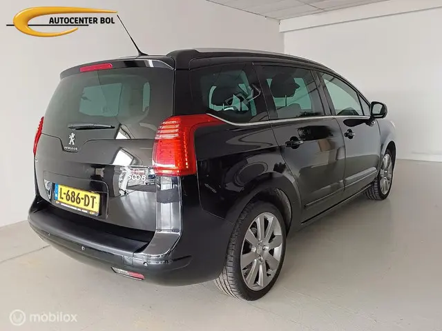Peugeot 5008 2