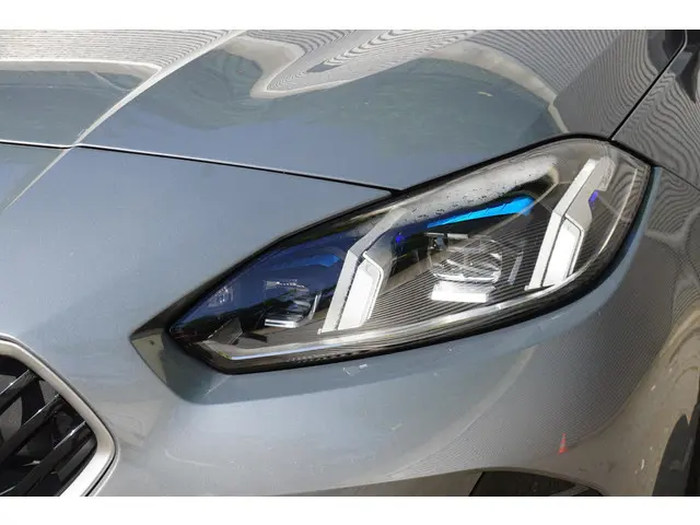 BMW 1 Serie 5-deurs 120 2025 Benzine 23