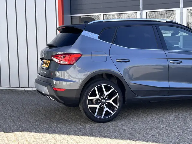 SEAT Arona 1.0 TSI FR DSG 2018 Benzine 8