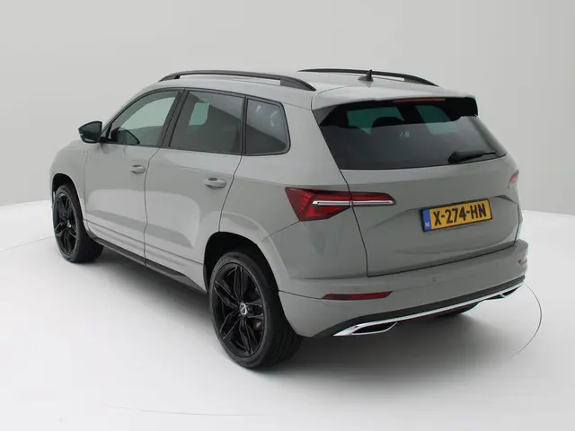 Škoda Karoq 1.5 TSI ACT Sportline Business 2023 Benzine 3