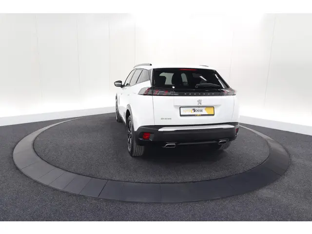 Peugeot 2008 PureTech 130 EAT8 Allure 2022 Benzine 11