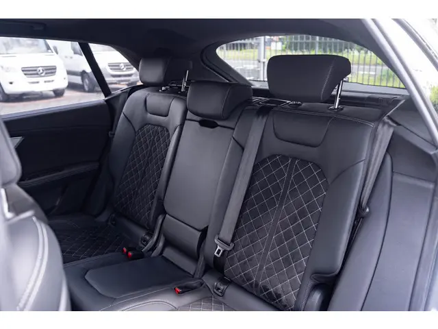 Audi Q8 55 TFSI quattro 2019 Benzine 62