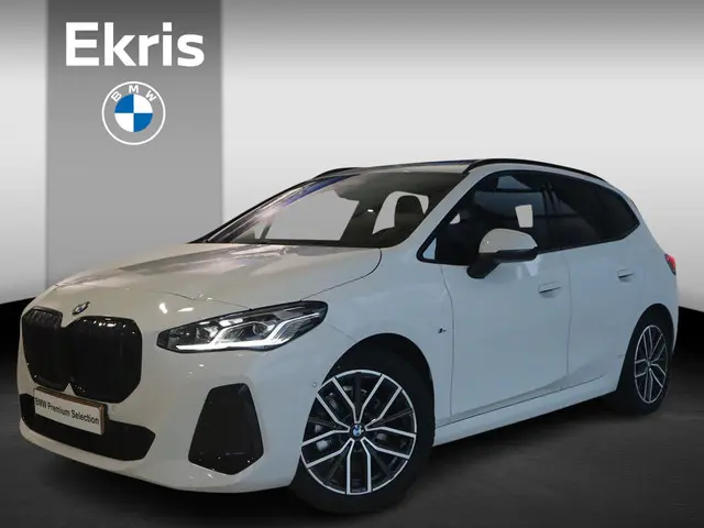 BMW 2 Serie Active Tourer 220i 2024 Benzine