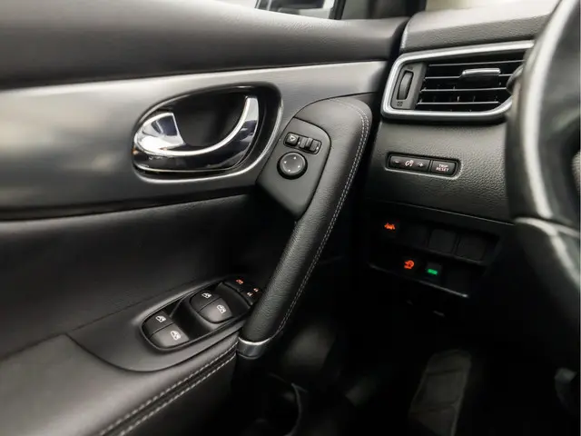 Nissan QASHQAI 1.2 Tekna Sport 2017 Benzine 24