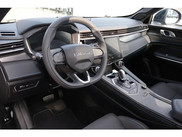 Lynk & Co 01 1.5 2023 Hybride Benzine 4