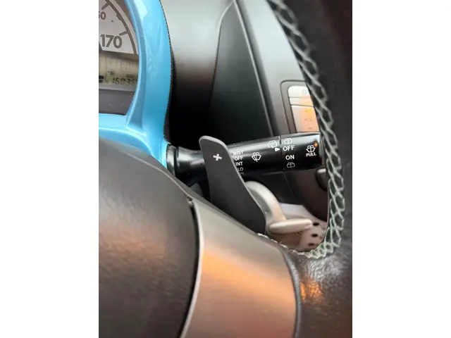 Toyota Aygo 1.0 VVT-i Dynamic Blue Automaat 2013 Benzine 31