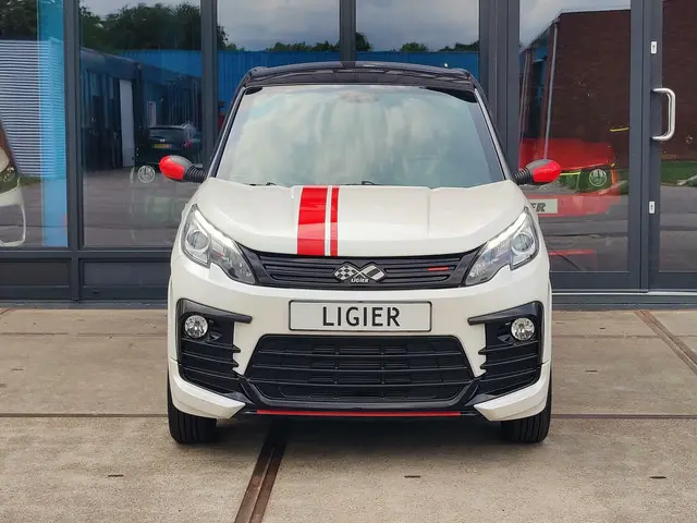 Ligier JS60 Brommobiel Chic 2021 Diesel 13