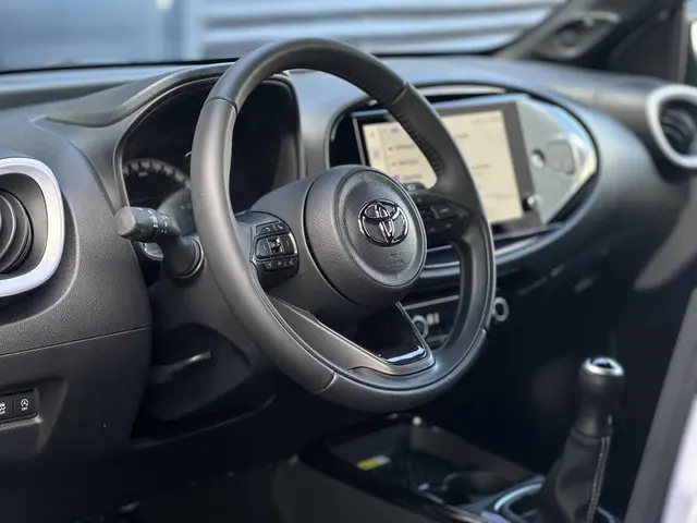Toyota Aygo X 1.0 VVT-i MT JBL 2025 Benzine 26