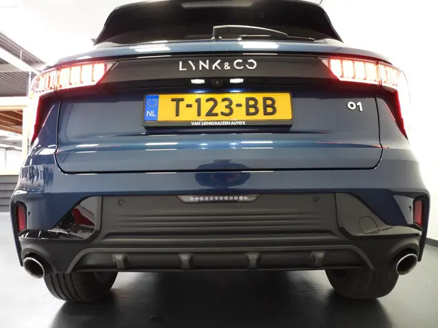 Lynk & Co 01 1.5 PHEV Plug-In 2023 Hybride Benzine 38