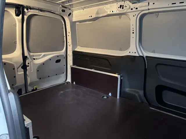 Citroën Berlingo 130PK Automaat L2 2023 Diesel 17