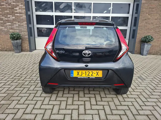Toyota Aygo 1.0 VVT-i x-fun 2019 Benzine 3