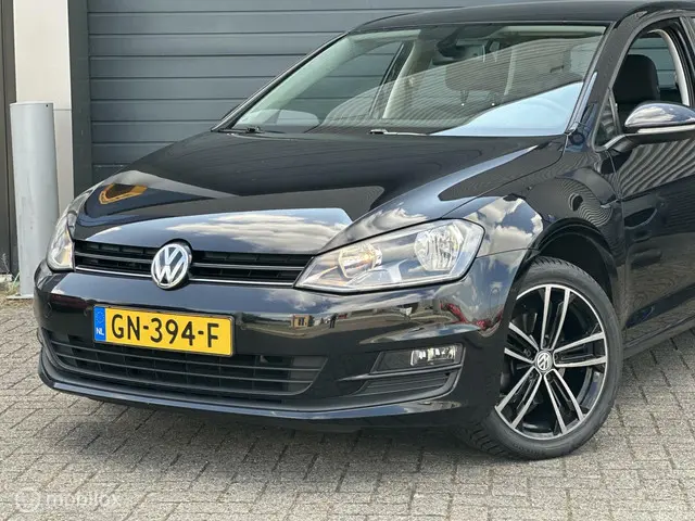 Volkswagen Golf 2