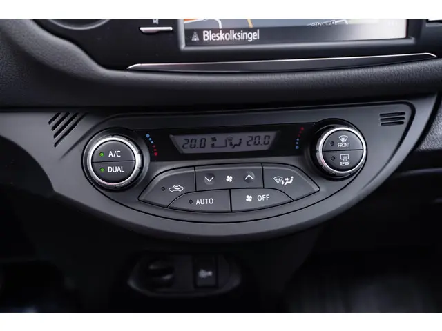 Toyota Yaris 1.5 Hybrid 115 Active 2019 Hybride Benzine 39