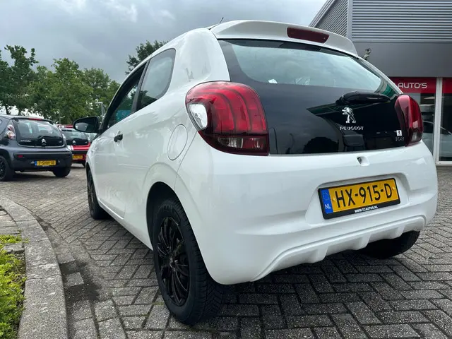 Peugeot 108 1.0 e-VTi Junior led nap 2016 Benzine 8