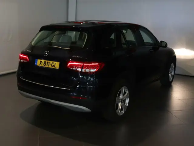 Mercedes-Benz GLC 350e 4MATIC 2018 Hybride Benzine 33