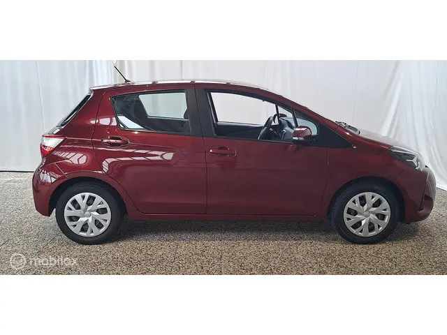 Toyota Yaris 1.5 VVT-i Active 2019 Benzine 4