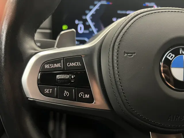 BMW 3 Serie Touring 318i 2023 Benzine 19