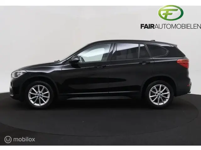 BMW X1 sDrive18i Executive 2018 Benzine 5