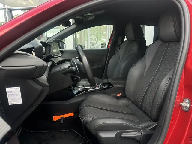Peugeot 208 1.2 PureTech 130pk GT 2022 Benzine 10