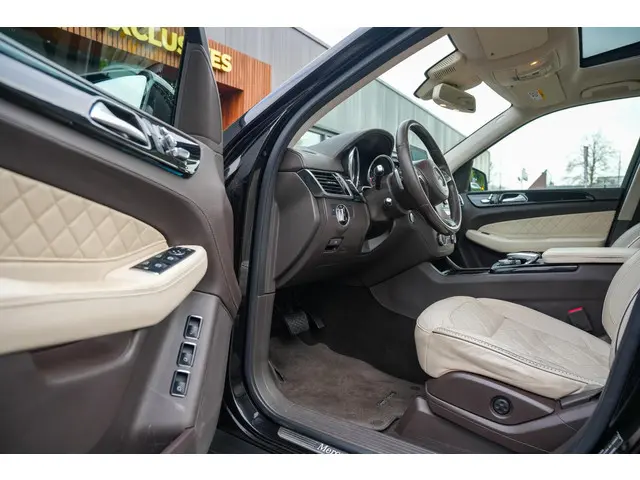 Mercedes-Benz GLS 400 4MATIC 2019 Benzine 6