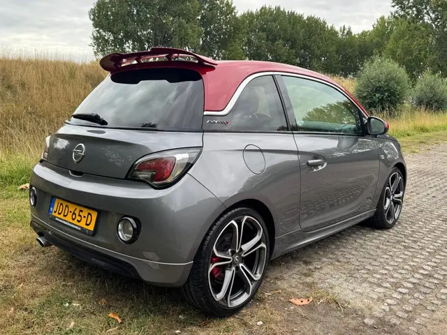 Opel ADAM 1.4 Turbo Rocks S 2015 Benzine 4
