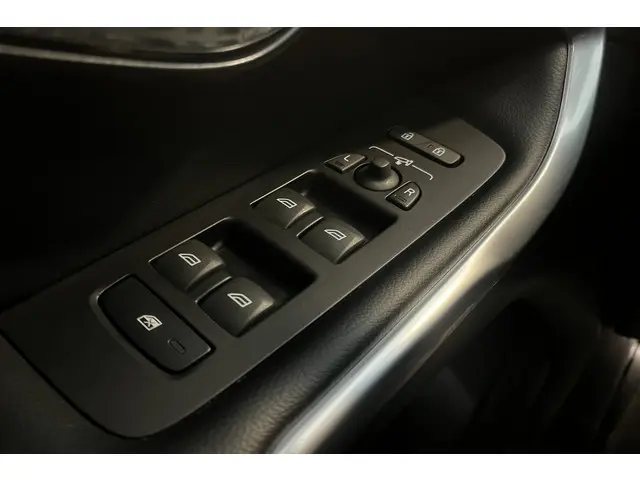 Volvo V40 T2 Polar+ Automaat 2019 Benzine 31