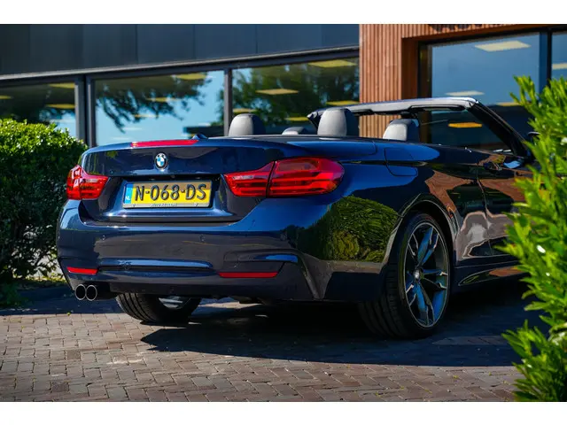 BMW 4 Serie Cabrio 428i Essential 2016 Benzine 11