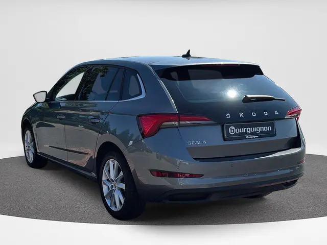 Škoda Scala 1.0 TSI Selection 2023 Benzine 2