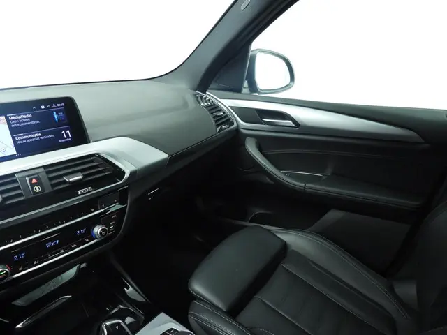 BMW X3 xDrive30e 2020 Hybride Benzine 37