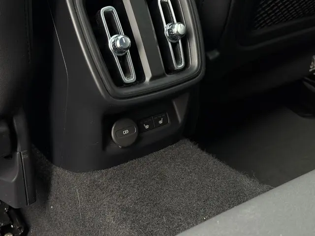 Polestar 2 Aut. Long Range Dual AWD 2020 Elektrisch 17