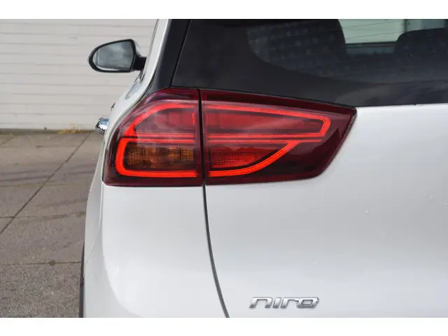 Kia Niro 1.6 GDi Hybrid DynamicLine 2020 Hybride Benzine 23