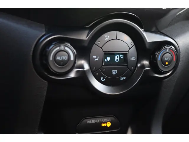 Ford EcoSport 1.0 ECOBOOST TITANIUM 2015 Benzine 19