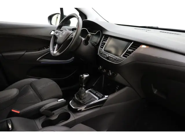 Opel Crossland 3