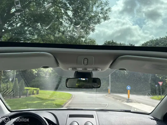 Nissan QASHQAI 1.6 Connect Edition 2013 Benzine 24