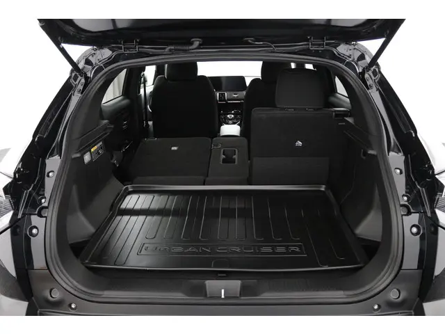 Toyota Urban Cruiser Dynamic 61 kWh 2026 Elektrisch 24