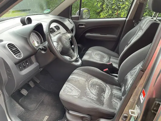 Opel Agila 1.0 Berlin 2014 Benzine 12