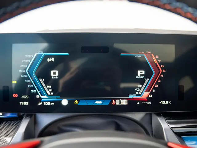 BMW M5 Touring 2026 Hybride Benzine 51