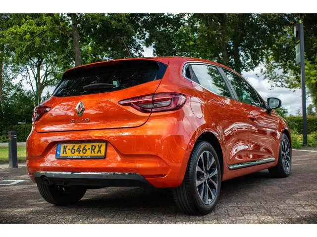Renault Clio TCe 90 Intens 2021 Benzine 39