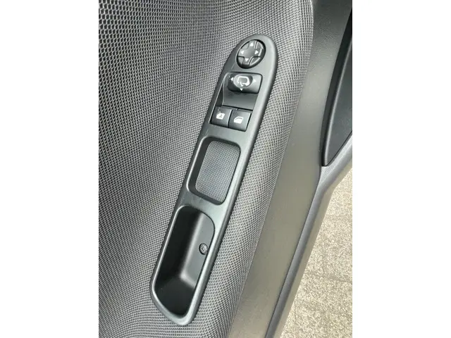Peugeot 207 CC 1.6 VTi 2013 Benzine 11