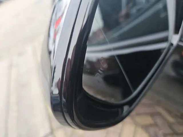 Toyota Prius 1.8 Plug-in Dynamic 2022 Hybride Benzine 14